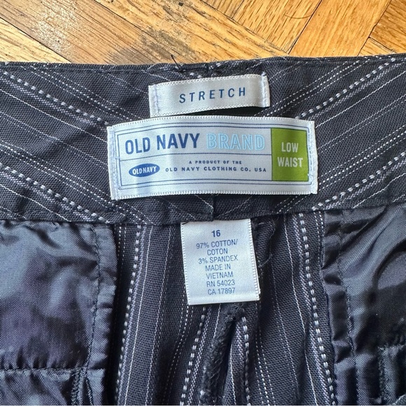 Old Navy Low Waist Stripe Dress Slacks Size 16 - Picture 4 of 5